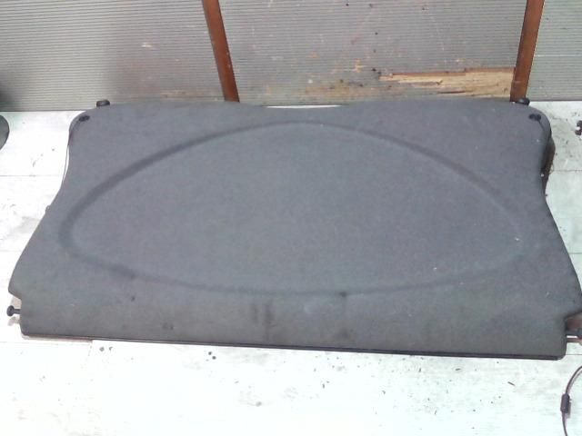 bontott FORD FOCUS I Kalaptartó