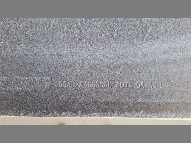 bontott FORD FOCUS I Kalaptartó