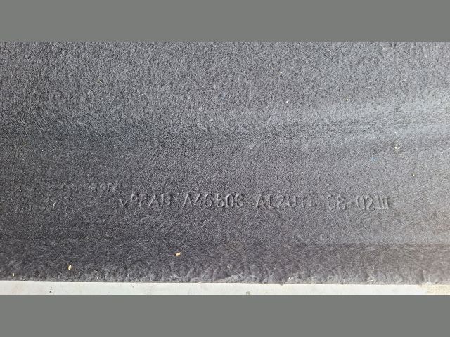 bontott FORD FOCUS I Kalaptartó