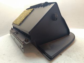 bontott FORD FOCUS I Kesztyűtartó