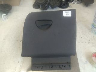 bontott FORD FOCUS I Kesztyűtartó