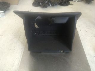 bontott FORD FOCUS I Kesztyűtartó