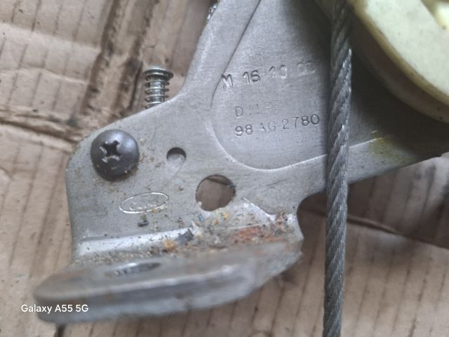 bontott FORD FOCUS I Kézifék Kar