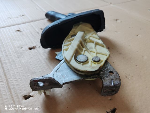 bontott FORD FOCUS I Kézifék Kar