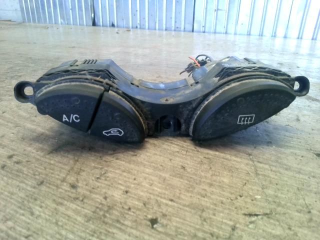 bontott FORD FOCUS I Klíma Kapcsoló