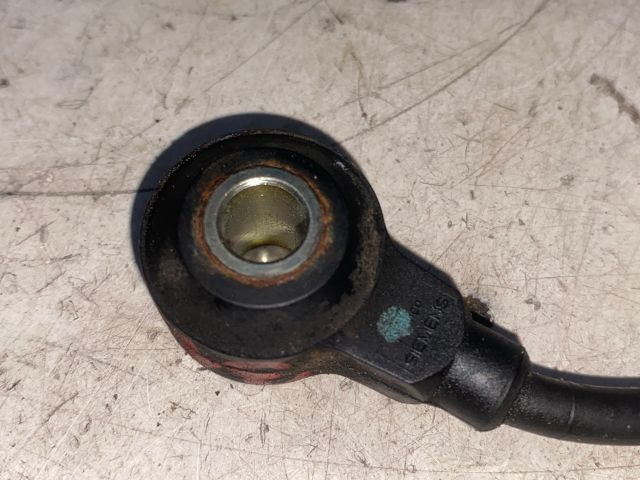 bontott FORD FOCUS I Kopogás Jeladó