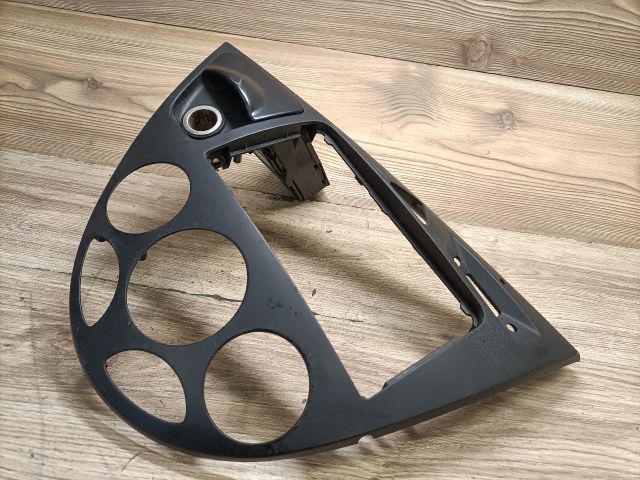 bontott FORD FOCUS I Középkonzol Keret