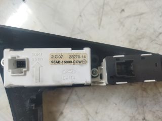 bontott FORD FOCUS I Középkonzol Keret