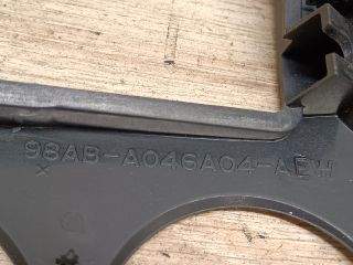 bontott FORD FOCUS I Középkonzol Keret