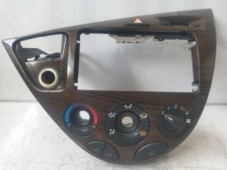 bontott FORD FOCUS I Középkonzol Keret