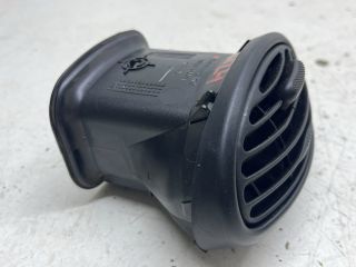 bontott FORD FOCUS I Középső Bal Szellőző