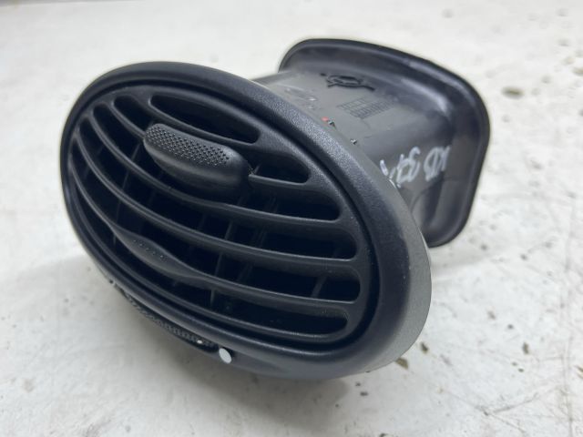 bontott FORD FOCUS I Középső Bal Szellőző