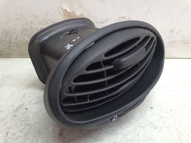 bontott FORD FOCUS I Középső Szellőző