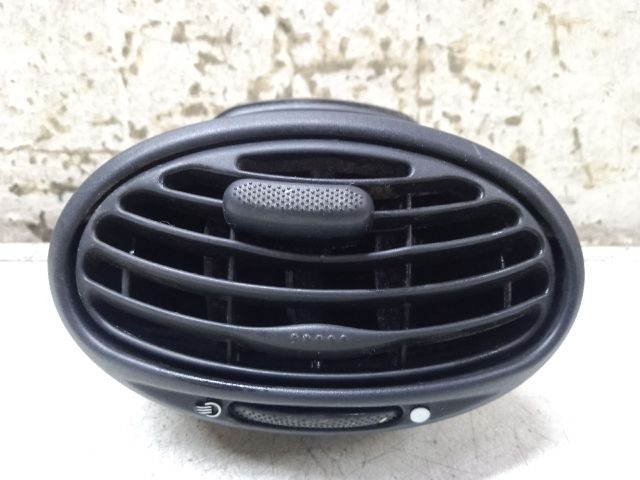 bontott FORD FOCUS I Középső Szellőző