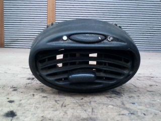 bontott FORD FOCUS I Középső Szellőző