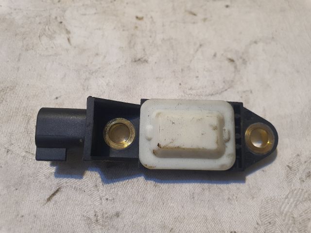 bontott FORD FOCUS I Központi Ütközés Érzékelő