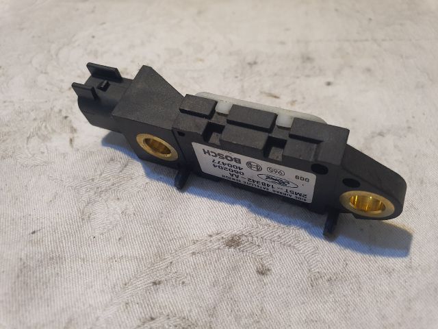 bontott FORD FOCUS I Központi Ütközés Érzékelő