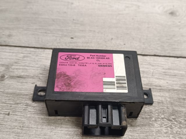 bontott FORD FOCUS I Központizár Elektronika