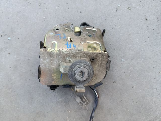 bontott FORD FOCUS I Központizár Motor Csomagtérajtó