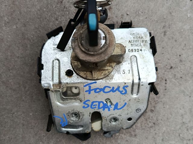 bontott FORD FOCUS I Központizár Motor Csomagtérajtó