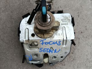 bontott FORD FOCUS I Központizár Motor Csomagtérajtó