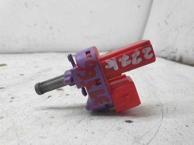 bontott FORD FOCUS I Kuplung Pedál Kapcsoló