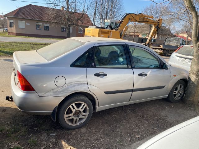 bontott FORD FOCUS I Kürt