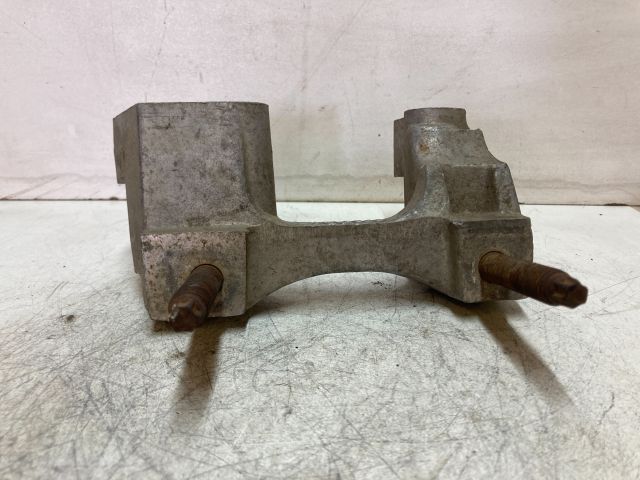 bontott FORD FOCUS I Motor Tartó Bak (Fém)