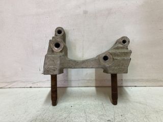 bontott FORD FOCUS I Motor Tartó Bak (Fém)