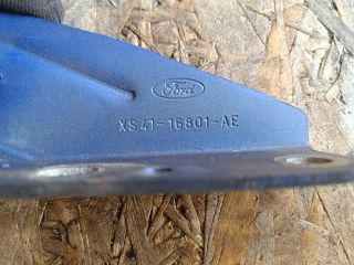 bontott FORD FOCUS I Motorháztető Bal Zsanér