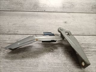 bontott FORD FOCUS I Motorháztető Bal Zsanér