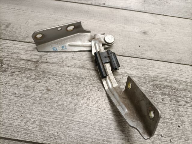 bontott FORD FOCUS I Motorháztető Bal Zsanér