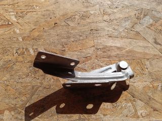 bontott FORD FOCUS I Motorháztető Jobb Zsanér