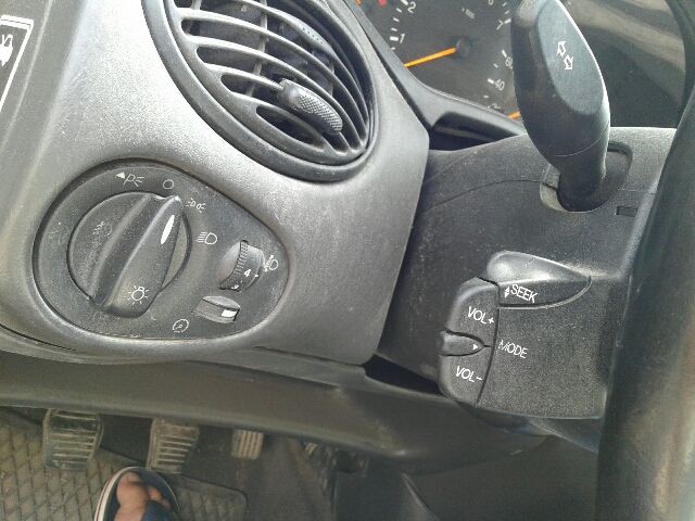 bontott FORD FOCUS I Motorháztető Kitámasztó Rúd