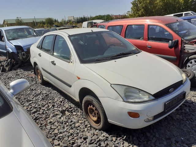 bontott FORD FOCUS I Motorháztető Nyitó Bowden