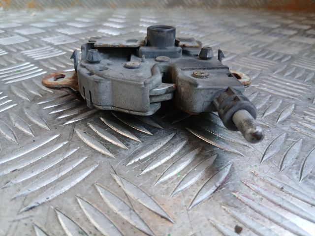 bontott FORD FOCUS I Motorháztető Zárszerkezet