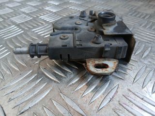 bontott FORD FOCUS I Motorháztető Zárszerkezet