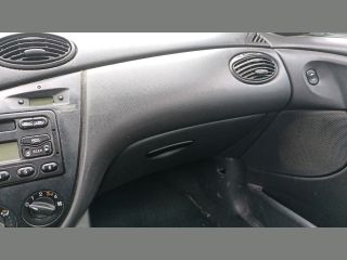 bontott FORD FOCUS I Motorháztető Zárszerkezet