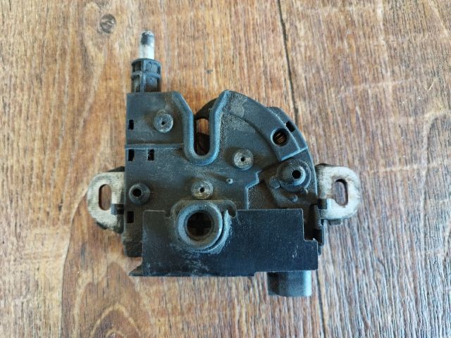 bontott FORD FOCUS I Motorháztető Zárszerkezet