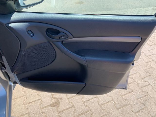 bontott FORD FOCUS I Műszerfal Héj