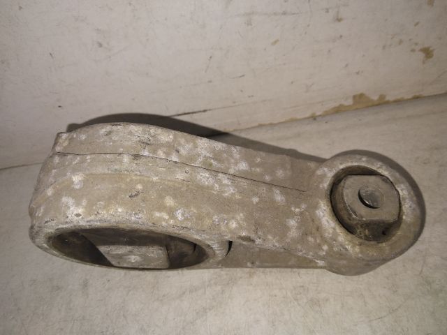 bontott FORD FOCUS I Nyomatéktartó Bak