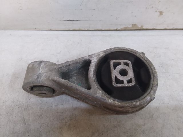 bontott FORD FOCUS I Nyomatéktartó Bak