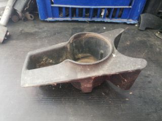 bontott FORD FOCUS I Pohártartó