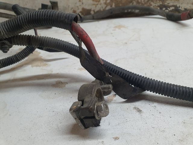 bontott FORD FOCUS I Pozitív Kábel