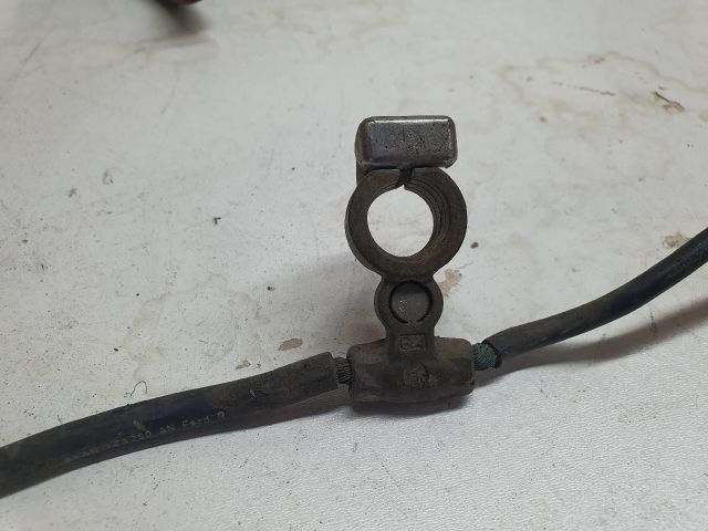 bontott FORD FOCUS I Pozitív Kábel