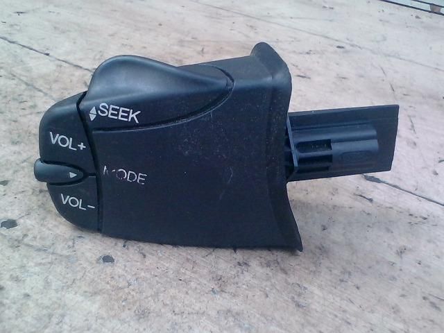 bontott FORD FOCUS I Rádió / CD Kapcsoló