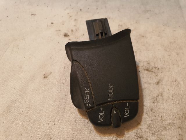 bontott FORD FOCUS I Rádió / CD Kapcsoló