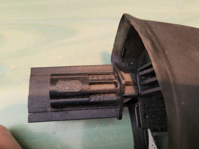 bontott FORD FOCUS I Rádió / CD Kapcsoló