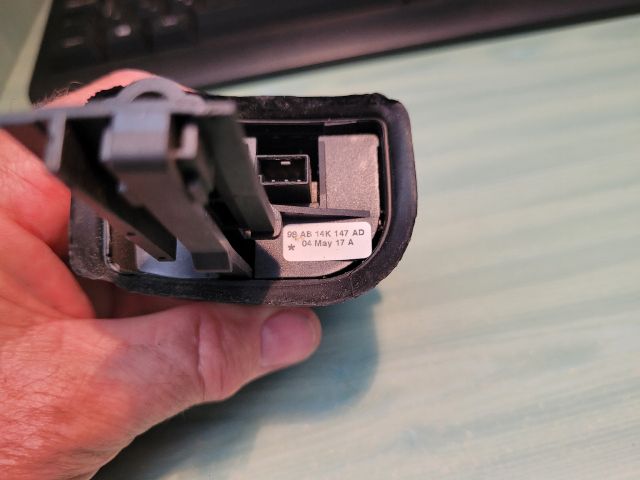 bontott FORD FOCUS I Rádió / CD Kapcsoló