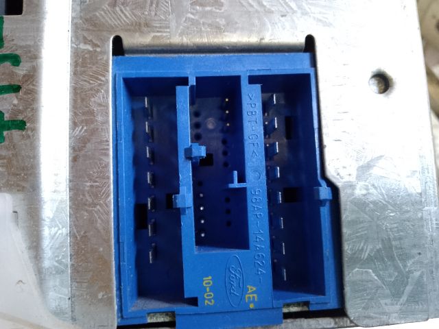 bontott FORD FOCUS I Rádió / CD